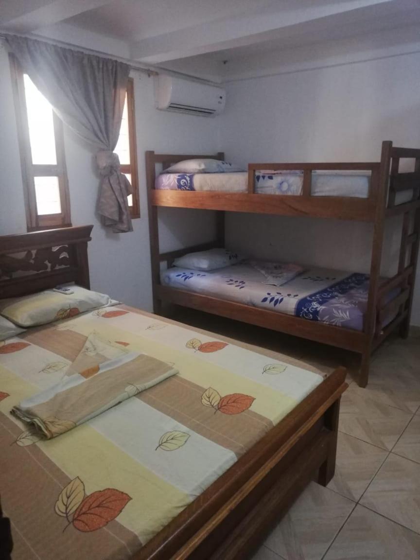 Casa Madriguena Hostel Rincon Bagian luar foto