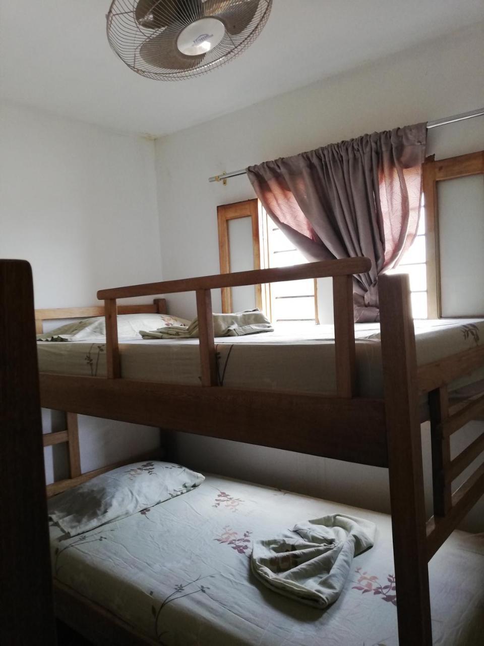 Casa Madriguena Hostel Rincon Bagian luar foto