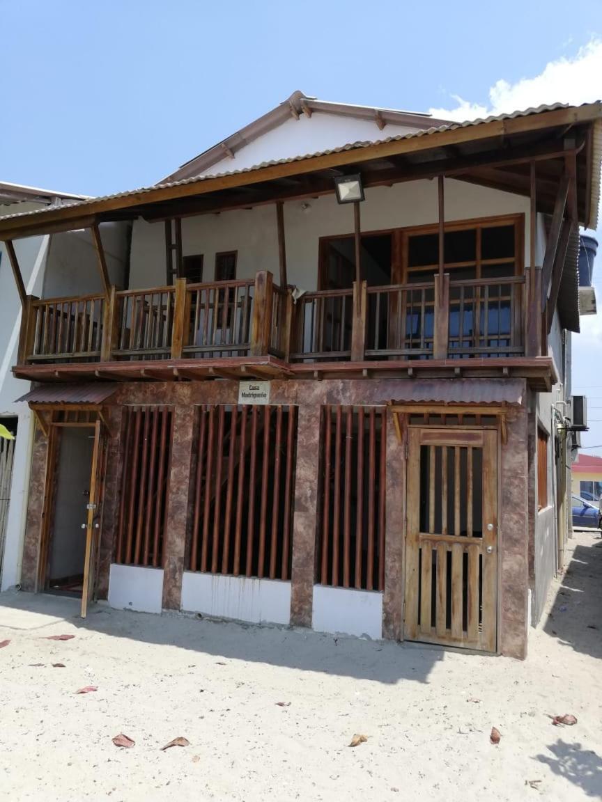 Casa Madriguena Hostel Rincon Bagian luar foto