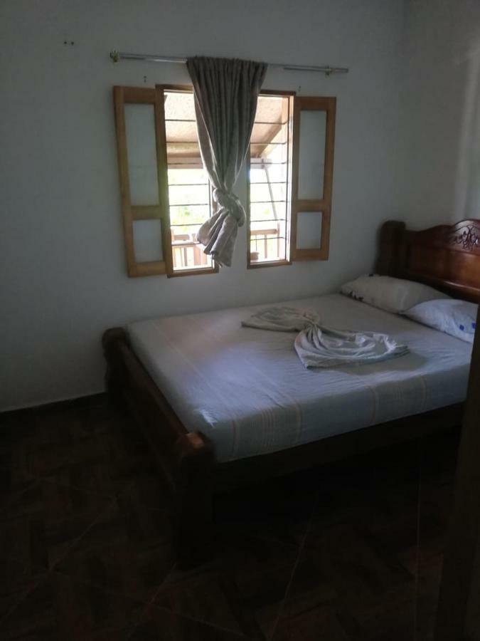 Casa Madriguena Hostel Rincon Bagian luar foto