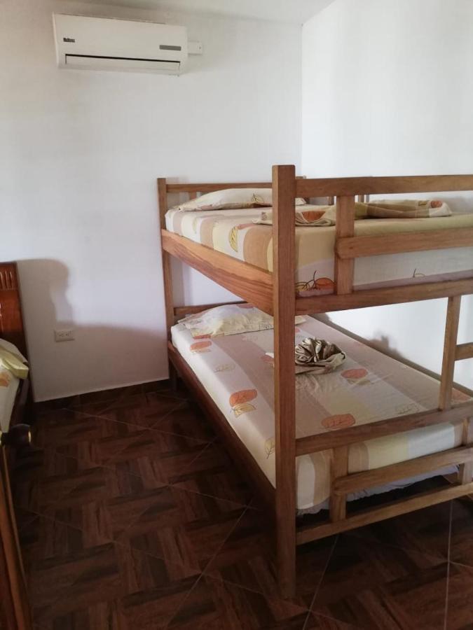 Casa Madriguena Hostel Rincon Bagian luar foto